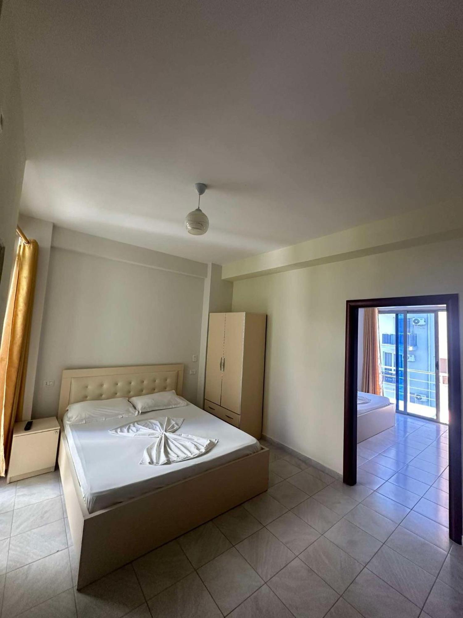 Deor Hotel Shengjin Exterior photo